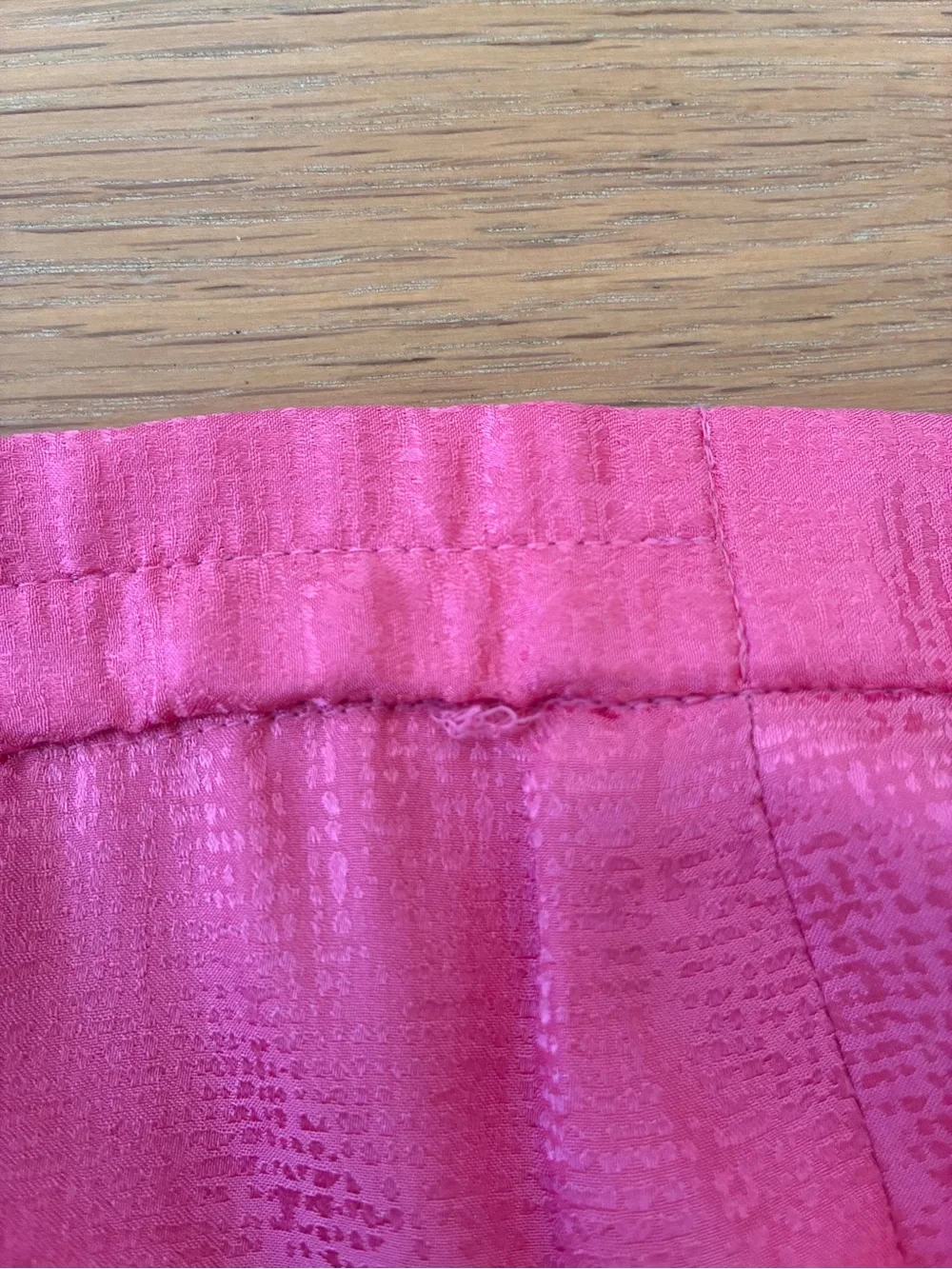 Vintage Papell Petites-100% Silk-Fuchsia-Pink Pencil Skirt-Barbiecore-90s-6P